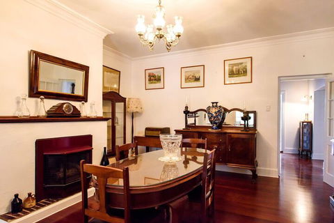 Fairlawn Estate - Tourism Townsville 7