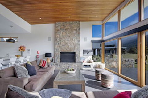 Grey Mare Chalet - Tourism Townsville 0