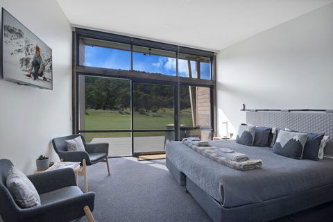 Snohus 2 - Tourism Townsville 7
