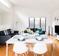 Centrepoint Units Ivanhoe - Tourism Townsville
