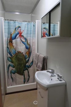Mud Crab Motel - Tourism Townsville 1
