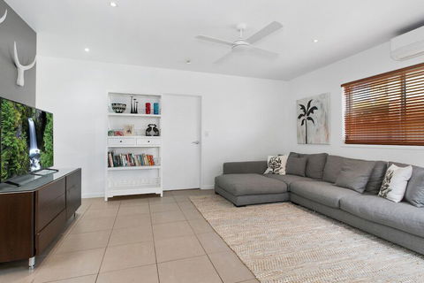 BEACH HOUSE On PEARL - Tourism Townsville 2