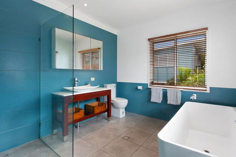 BEACH HOUSE On PEARL - Tourism Townsville 6