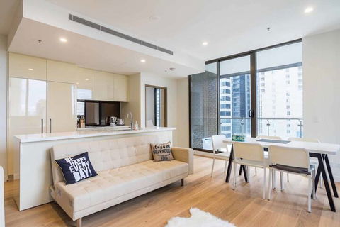 Fabulous City 2 BDR Apt In New Building - Tourism Townsville 7