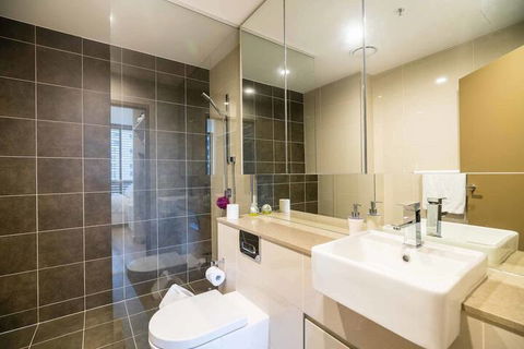 Fabulous City 2 BDR Apt In New Building - Tourism Townsville 4