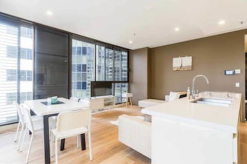 Fabulous City 2 BDR Apt In New Building - Tourism Townsville 0