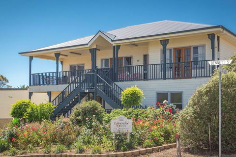 Lavender Hills 12 Bennett Street - Tourism Townsville 5