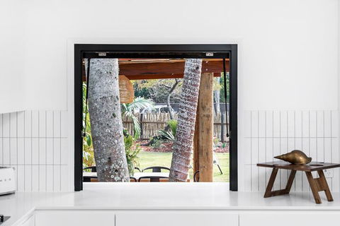 A PERFECT STAY - 3 Salty Sisters - Tourism Townsville 7