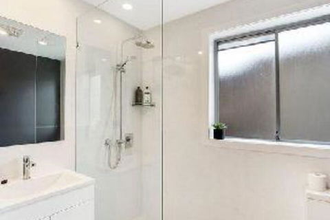 Louisa Court 4 / 49 Donald Street - Tourism Townsville 1