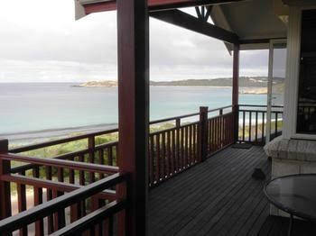 Bay Of Islands B & B - Tourism Townsville 0