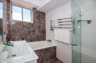 The Helm Unit 15 22 Voyager Close - Tourism Townsville 5