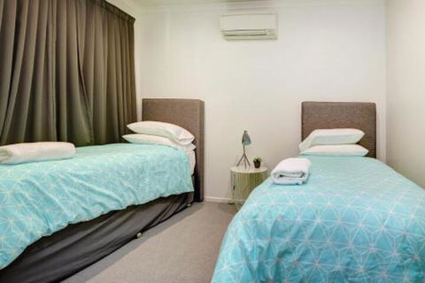 Aqualuna Beach Resort Unit 25 - Tourism Townsville 7