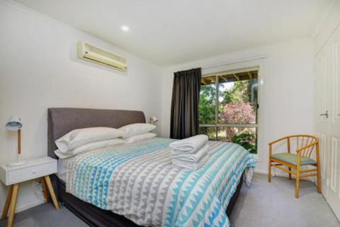 Aqualuna Beach Resort Unit 25 - Tourism Townsville 2