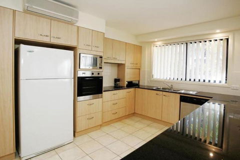 Millenium Unit 101 Cnr Head & West Sts - Tourism Townsville 5