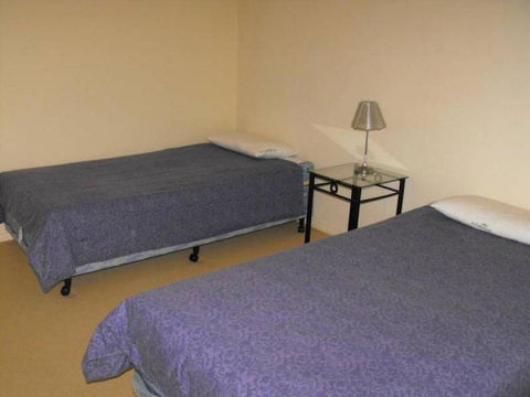 Millenium Unit 101 Cnr Head & West Sts - Tourism Townsville 6