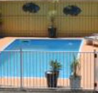 Twin Pines Motel - Tourism Townsville
