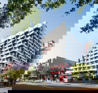 H on Smith Hotel - Tourism Townsville
