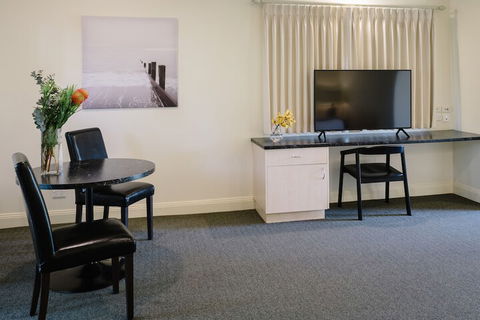 Fairways Resort - Tourism Townsville 5