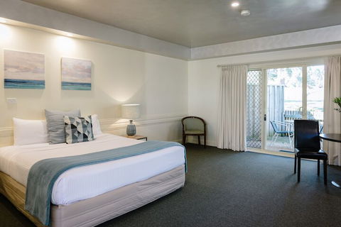 Fairways Resort - Tourism Townsville 2