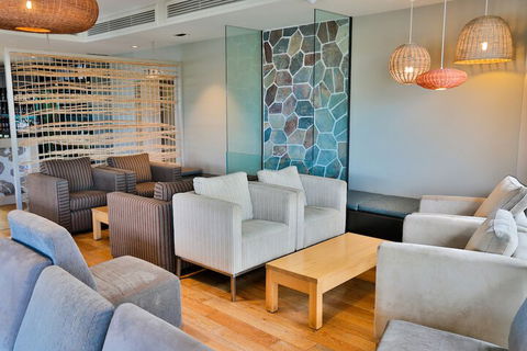 Lady Bay Resort - Tourism Townsville 6