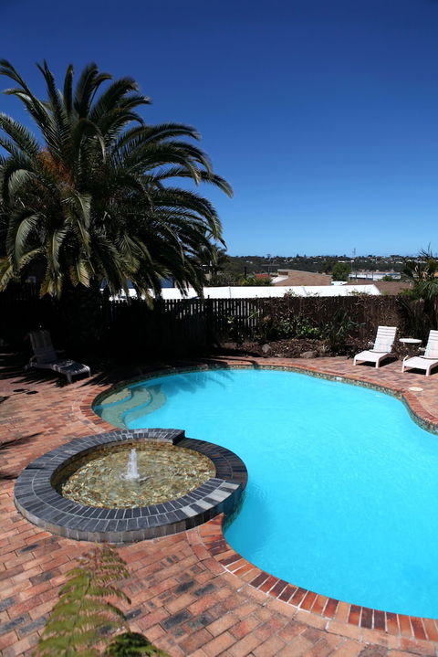 Summerhill Motor Inn - Adult Only - Tourism Townsville 2