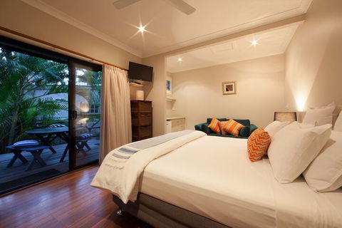 Cavvanbah Beach House - Tourism Townsville 2