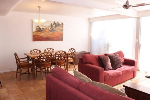 A Beautiful Flat - Tourism Townsville 0