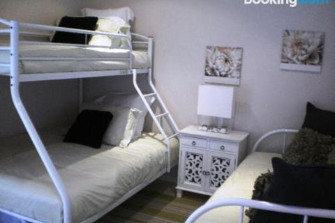 ROCKPOOL (4 Night Min) - Tourism Townsville 5