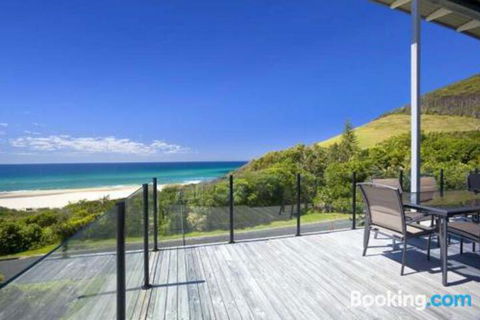 ROCKPOOL (4 Night Min) - Tourism Townsville 6