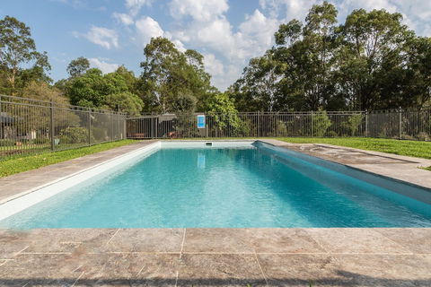 Hermitage Hideaway Homestead & Cottage - Tourism Townsville 2