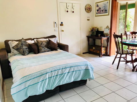 Fairy Wren Cottage Country To Coast Retreat - Tourism Townsville 5