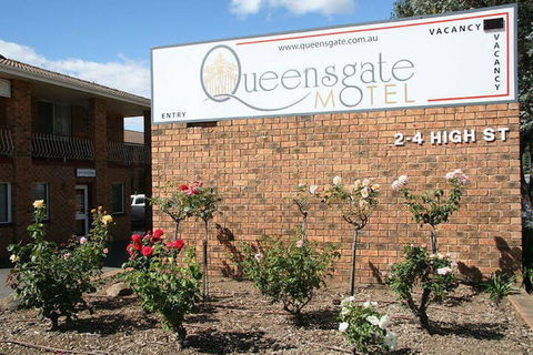 Queensgate Motel - Tourism Townsville 4