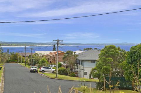 SEAVIEW DREAM Bonny Hills - Tourism Townsville 5