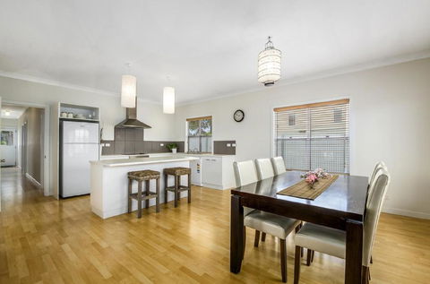 Zaahira House - Tourism Townsville 2