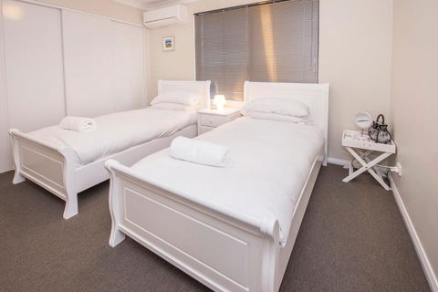 A Little Luxury In Town - Tourism Townsville 1