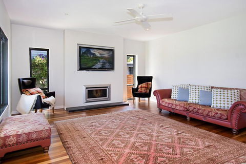 Ferncrest Fernleigh WiFi Air Conditioning - Tourism Townsville 2