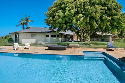 Ferncrest Fernleigh WiFi Air Conditioning - Tourism Townsville 4