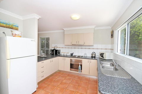 FANTASTIC HOLIDAY UNIT In A PERFECT LOCATION - Tourism Townsville 6