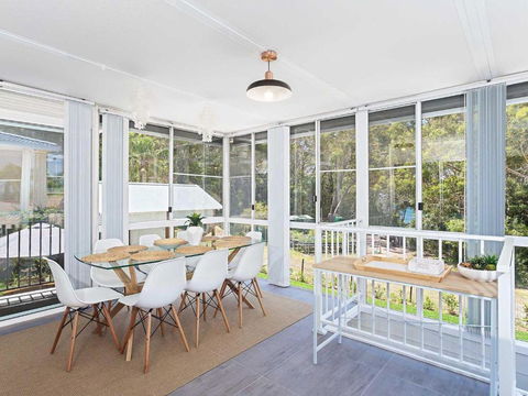 Little Beach House 4 James Crescent Little Beach With Air Con WiFi & Boat Parking! - Tourism Townsville 2