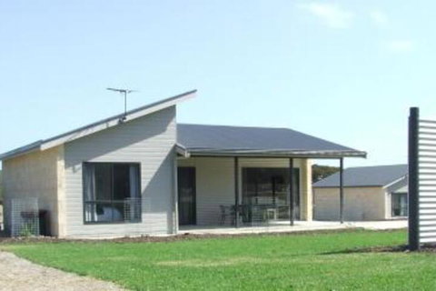 Jalilla Village - Tourism Townsville 0