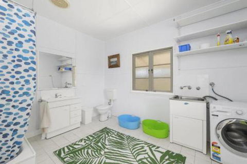 Herbs Hideaway 11 Belmore Street - Tourism Townsville 6