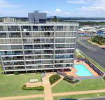 Ebbtide 2 on Main Beach - Tourism Townsville