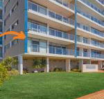 Oceanic 2 on Main Beach - Tourism Townsville