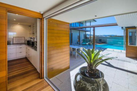 Shambhala At Sapphire Beach - Tourism Townsville 3