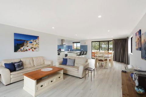 Forsters Bay Haven - Tourism Townsville 3