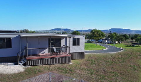 Lake Callide Retreat - Tourism Townsville 1