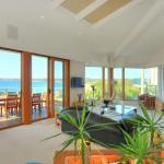 BEDARRA MOLLYMOOK BEACH - Tourism Townsville 0
