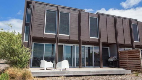 ST ANDREWS BEACH APARTMENT 4.02 - Tourism Townsville 5