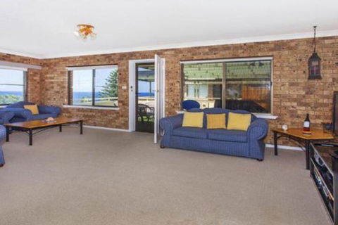 Kiaram A Tingira Crescent - Tourism Townsville 0