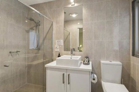 LOUTTIT BAY APARTMENT 1 Free Wifi Ocean Views & The Ultimate Location - Tourism Townsville 2